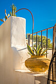 In den Gassen von Cala Fornells, Mallorca, Balearen, Spanien