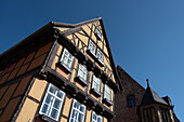  Historic half-timbered house on the market square, World Heritage town of Quedlinburg, Saxony-Anhalt, Germany 