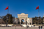  Beyazit Square with the gate to Istanbul University, Türkiye  