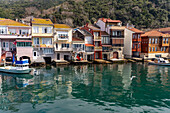  The village of Anadolu Kavağı on the Bosphorus near Istanbul, Türkiye  