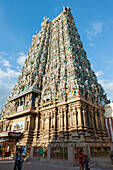 Western gopuram (gateway tower) of Meenakshi Amman Temple, Madurai, Tamil Nadu state, South India, Asia
