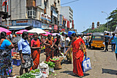 Busy shopping street at George Town neighbourhood, downtown Chennai (Madras), Coromandel Coast, Tamil Nadu state, South India, Asia