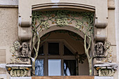 Dekoration an historischer Hausfassade, Prager Altstadt (Alt-Prag, Staré Město), Prag, Tschechien