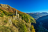 Kirche von San Romerio mit Blick ins Puschlav, San Romerio, Livignoalpen, Engadin, Graubünden, Schweiz