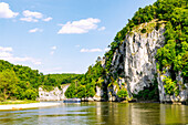  Danube Gorge near Weltenburg Monastery and excursion boat on the Danube, Bavaria, Germany 