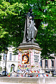  Orlando di Lasso statue and Michael Jackson memorial at Promenadeplatz in front of the luxury hotel Bayerischer Hof in Munich, Bavaria, Germany 