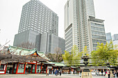 The Hie-jinja Shrine with mordern high rise buildings in the background, Nagatachō, Chiyoda, Tokyo, Japan.