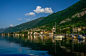 Yachthafen von Lenno im Morgenlicht, Lenno, Comer See, Lombardei, Italien