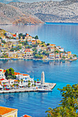  Hafen von Gialos, erhöhte Ansicht, Insel Symi, Dodekanes, Griechenland 