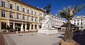  Ungarn, Szeged, Klauzal-Platz, Statue von Lajos Kossuth 