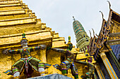  Wat Phra Kaeo Temple, Old Royal Palace, Bangkok, Thailand 