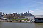  New York, view from Little Island along the Hudson River to the south (Downtown) 