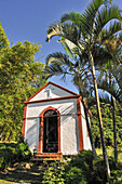 Kapelle in der Nähe der Riviere de l'Est. Sainte-Rose, Insel Réunion, Übersee-Departement von Frankreich, Indischer Ozean