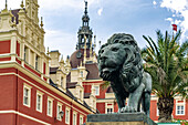  Lion in front of Muskau Castle in the UNESCO World Heritage Site Muskau Park or Park Mużakowski in Bad Muskau, Upper Lusatia, Saxony, Germany 