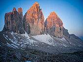  Sunrise at the Three Peaks, Three Peaks, Auronzo di Cadore, Belluno, Veneto, Toblach, Bolzano, Trentino, South Tyrol, Italy, Sexten Dolomites, Alps, Dolomites, Southern Europe, Europe 