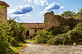  Italy, Abruzzo, Abandoned mountain village, Frattura Vecchia 