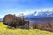  Italy, Abruzzo, Abandoned mountain village, Pagliare di Tione 