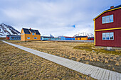Ansicht vom Ort und den Forschungsstationen, Ny Alesund, Spitzbergen, Svalbard, Norwegen