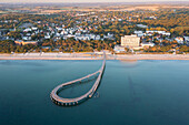 Blick auf die Seebrücke, Timmendorfer Strand, Schleswig-Holstein, Deutschland