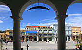 Cuba, Havana, Plaza Vieja, street scene, historic architecture, people, 