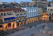 Cuba, Havana, Plaza Vieja, street scene, historic architecture, people, 