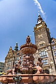  The Jubilee Fountain in front of the town hall in Elberfeld, Wuppertal, North Rhine-Westphalia, Germany, Europe 