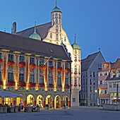 Market Square and Town Hall, Memmingen, Allgäu, Bavaria, Germany 