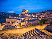  The old town of Matera at night, Matera, Basilicata, Southern Italy, Italy, Southern Europe, Europe 