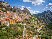  Castelmezzano, Lucanian Dolomites, Basilicata, Potenza, Southern Italy, Italy, Southern Europe, Europe 
