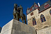  Equestrian statue of Count Engelbert in front of the palace of Burg Castle on the Wupper River, Solingen, North Rhine-Westphalia, Germany 