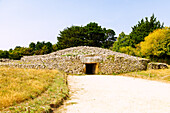  Passage grave of the Dolmen Table des Marchands, excavation site in Locmariaquer, Morbihan, Brittany, France 