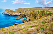 Felsenkap Pointe du Van mit Kapelle Saint-They am Cap-Sizun, Finistere, Bretagne, Frankreich