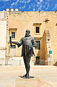 Statue of Jean Parisot de Valette, Grand Master of the Order of Malta, founder of Valletta, Malta, Southern Europe