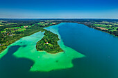  Mouse Island in Lake Wörthsee, Five Lakes Region, Upper Bavaria, Bavaria, Germany 