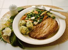 Kalbsschnitzel mit Leipziger Allerlei