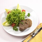 Peppered steak with salad garnish