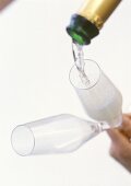 Pouring Sekt