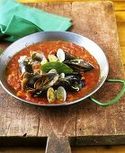 Mussels seaman style in tomato sauce (a la marinera)