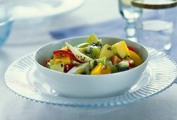 Mixed salad with vegetables and fruit