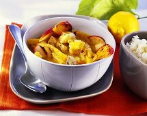 Fish and apple curry with pumpkin