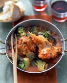 Braised rabbit with broccoli in tomato sauce