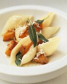 Pasta shells with pumpkin and sage