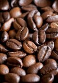 Geröstete Kaffeebohnen, bildfüllend