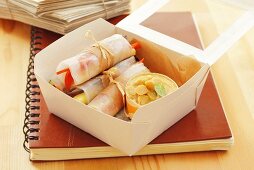 Spring rolls with vegetable filling to take away