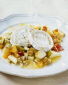 Goat's cheese with fruit salad