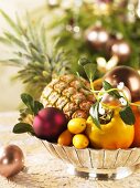 Bowl of fruit (Christmas)
