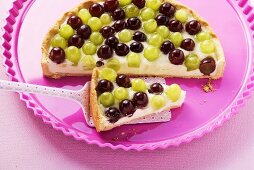 Grape tart with elderflower syrup