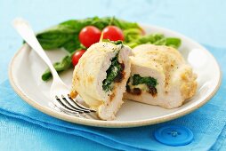 Chicken breast stuffed with spinach, mozzarella and dried tomatoes