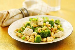 Chicken with vegetables, cashew nuts and fresh coriander