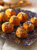 Carrot croquettes with sesame seeds and poppy seeds (Christmas)